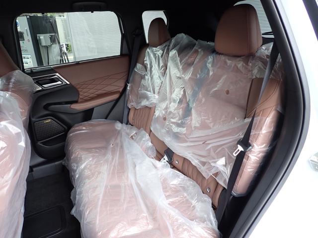 アウトランダーPHEV Pエグゼクティブパッケージ メーカー保証 セミアニリンレザー YAMAHAスピーカー 12.3型HDディスプレイ デジタルインナーミラー 全方位カメラ コーナーセンサー マイパイロット HUD ベンチレーション LEDライト(24枚目)