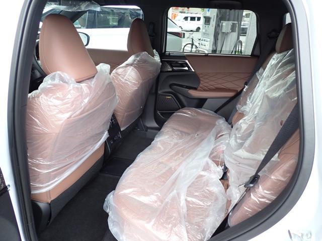 アウトランダーPHEV Pエグゼクティブパッケージ メーカー保証 セミアニリンレザー YAMAHAスピーカー 12.3型HDディスプレイ デジタルインナーミラー 全方位カメラ コーナーセンサー マイパイロット HUD ベンチレーション LEDライト(25枚目)