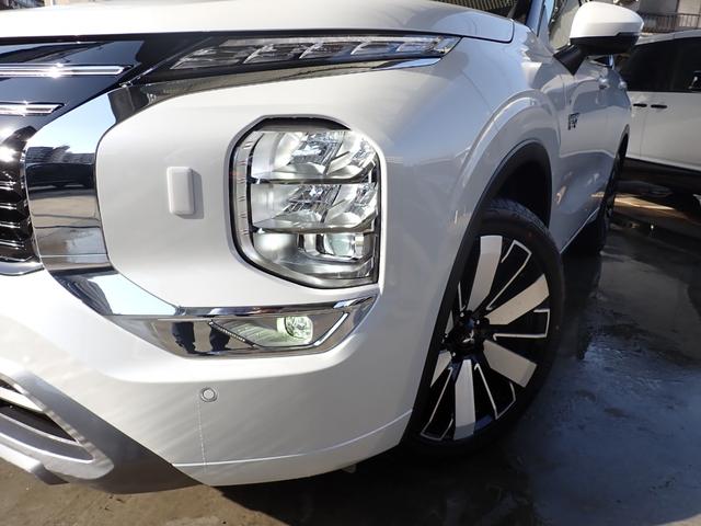 アウトランダーPHEV Pエグゼクティブパッケージ メーカー保証 CEV補助 セミアニリンレザー サンルーフ マイパイロット デジタルインナーミラー YAMAHAスピーカー 12.3インチディスプレイナビ HUD 全方位カメラ ミツビシコネクト(19枚目)