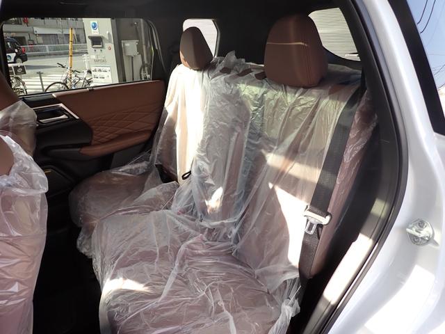 アウトランダーPHEV Pエグゼクティブパッケージ メーカー保証 CEV補助 セミアニリンレザー サンルーフ マイパイロット デジタルインナーミラー YAMAHAスピーカー 12.3インチディスプレイナビ HUD 全方位カメラ ミツビシコネクト(24枚目)