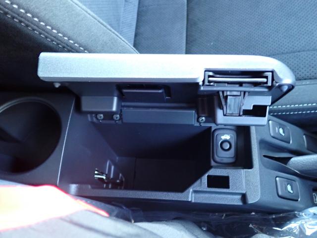 コペン GR スポーツ メーカー保証 届出済み未使用車 LEDヘッドライト シートヒーター バックソナー RECAROシート BBS製16インチAW 電動開閉ルーフ GR専用ショックアブソーバー オートライト スマートキー(40枚目)