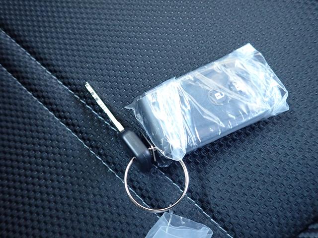 コペン メーカー保証 ブラックインテリア 切削デザイン16インチAW 電動開閉式ルーフ オートライト バックセンサー シートヒーター(34枚目)