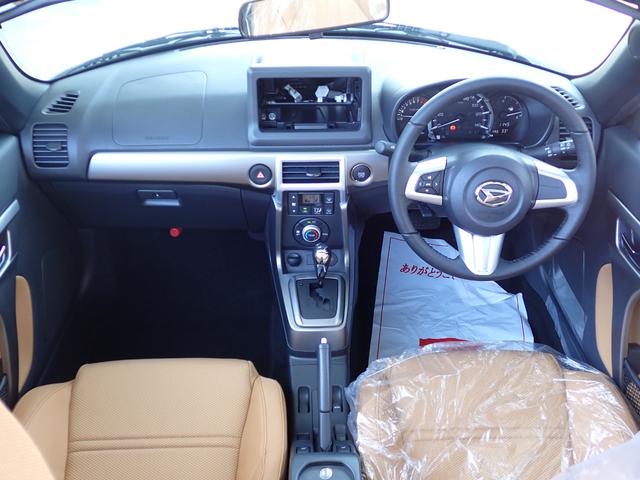 コペン セロ　メーカー保証継承　ベージュインテリア　切削デザイン１６インチＡＷ　電動開閉式ルーフ　オートライト　バックセンサー　シートヒーター　ＬＥＤヘッドライト（7枚目）