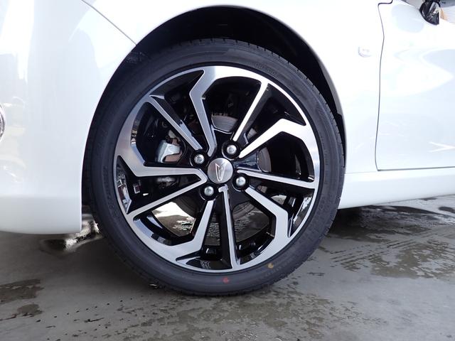 コペン セロ　メーカー保証継承　ベージュインテリア　切削デザイン１６インチＡＷ　電動開閉式ルーフ　オートライト　バックセンサー　シートヒーター　ＬＥＤヘッドライト（10枚目）