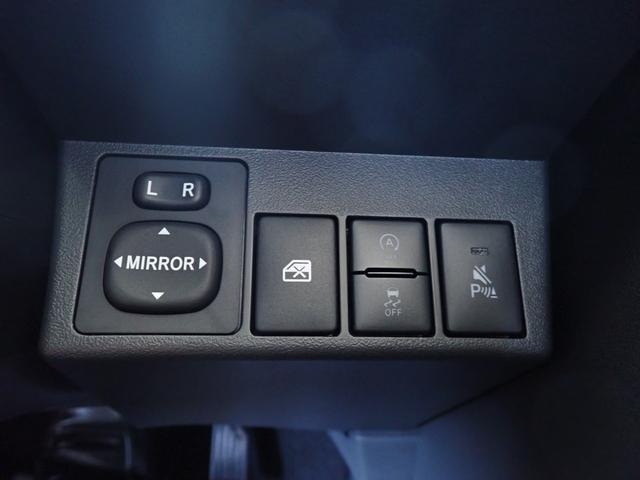 コペン セロ　メーカー保証継承　ベージュインテリア　切削デザイン１６インチＡＷ　電動開閉式ルーフ　オートライト　バックセンサー　シートヒーター　ＬＥＤヘッドライト（12枚目）