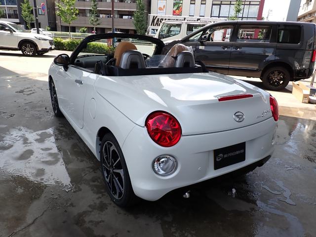 コペン セロ　メーカー保証継承　ベージュインテリア　切削デザイン１６インチＡＷ　電動開閉式ルーフ　オートライト　バックセンサー　シートヒーター　ＬＥＤヘッドライト（15枚目）