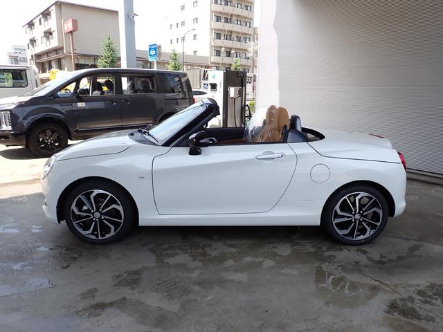 コペン セロ　メーカー保証継承　ベージュインテリア　切削デザイン１６インチＡＷ　電動開閉式ルーフ　オートライト　バックセンサー　シートヒーター　ＬＥＤヘッドライト（19枚目）