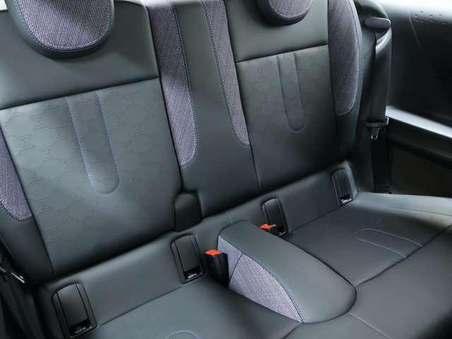 MINI クーパーS クラシック・トリム クーパーS 3ドア DCT 認定中古車/CLASSICトリム/ナビ/アップルカープレイ/アンドロイドオート/シートヒーター/ステアリングヒーターステアリングサポート/ACC/ETC/18AW(22枚目)