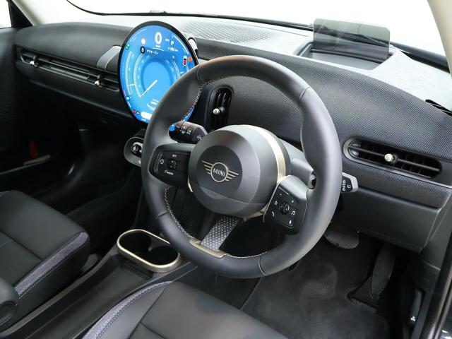 MINI クーパーC クラシック・トリム 認定中古車/ナビ/クラシックトリム/アップルカープレイ/アンドロイドオート/シートヒーター/ステアリングヒーター/ACC/ETC/16AW/LEDヘッドライト/バックカメラ/前後センサー/衝突軽減(32枚目)
