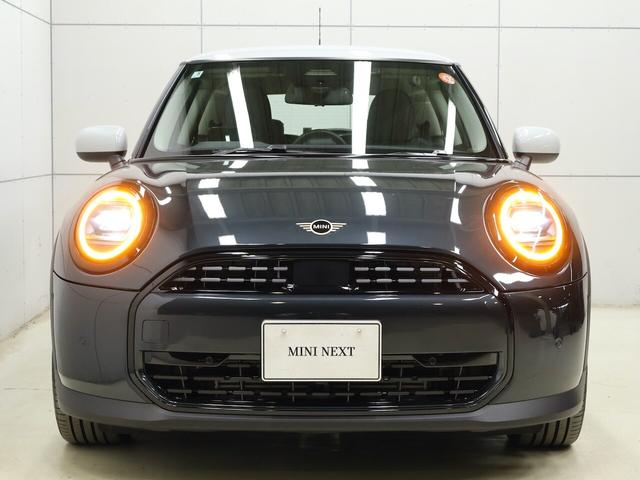 MINI 3ドア DCT 定中古車/ナビ/クラシックトリム/アップルカープレイ/アンドロイドオート/シートヒーター/ステアリングヒーター/ACC/ETC/16AW/LEDヘッドライト/バックカメラ/前後センサー(3枚目)