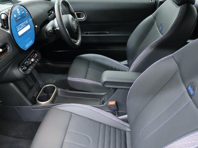 MINI 3ドア DCT 定中古車/ナビ/クラシックトリム/アップルカープレイ/アンドロイドオート/シートヒーター/ステアリングヒーター/ACC/ETC/16AW/LEDヘッドライト/バックカメラ/前後センサー(11枚目)