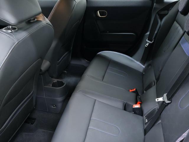 MINI クーパーC クラシック・トリム 認定中古車/ナビ/クラシックトリム/アップルカープレイ/アンドロイドオート/シートヒーター/ステアリングヒーター/ACC/ETC/17AW/LEDヘッドライト/バックカメラ/前後センサー/衝突軽減(12枚目)