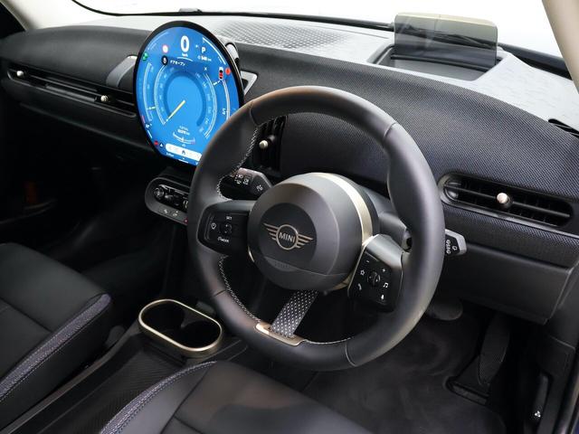 MINI クーパーC クラシック・トリム 認定中古車/ナビ/クラシックトリム/アップルカープレイ/アンドロイドオート/シートヒーター/ステアリングヒーター/ACC/ETC/17AW/LEDヘッドライト/バックカメラ/前後センサー/衝突軽減(35枚目)