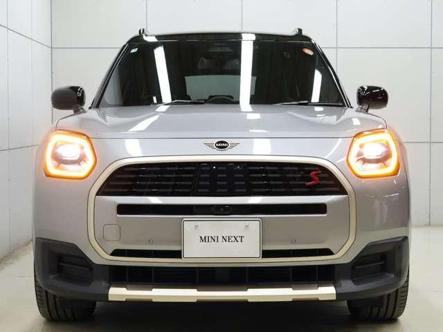 MINI カントリーマンSオール4 フェイバリット・トリム DCT 4WD ナビ AppleCarPlay アクティブクルーズ 全方位カメラ ドライブレコーダー ステアリングサポート 電動リアゲート スマートキー シートヒーター Harman/kardon(3枚目)