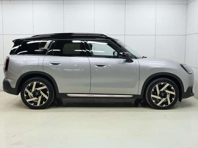 MINI カントリーマンSオール4 フェイバリット・トリム DCT 4WD ナビ AppleCarPlay アクティブクルーズ 全方位カメラ ドライブレコーダー ステアリングサポート 電動リアゲート スマートキー シートヒーター Harman/kardon(19枚目)