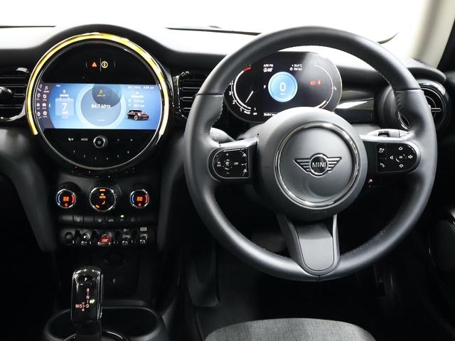 MINI クーパー 3ドア DCT AppleCarPlay アクティブクルーズ 前後障害物センサーRカメラ Bluetooth ETC LEDライト スマートキー USB 17インチホイール(25枚目)