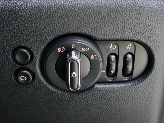 MINI クーパー 3ドア DCT AppleCarPlay アクティブクルーズ 前後障害物センサーRカメラ Bluetooth ETC LEDライト スマートキー USB 17インチホイール(36枚目)