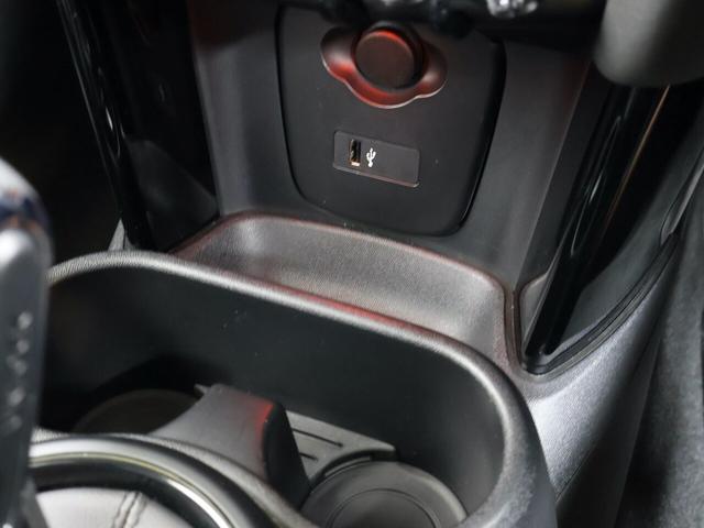 MINI クーパー 3ドア DCT AppleCarPlay アクティブクルーズ 前後障害物センサーRカメラ Bluetooth ETC LEDライト スマートキー USB 17インチホイール(41枚目)