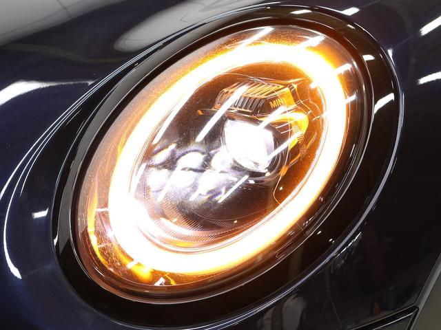 MINI 3ドア ナビ アクテイブクルーズ ヘッドアップディスプレイ 前後障害物センサーRカメラ Bluetooth ETC LEDライト スマートキー USB 18インチホイール(5枚目)