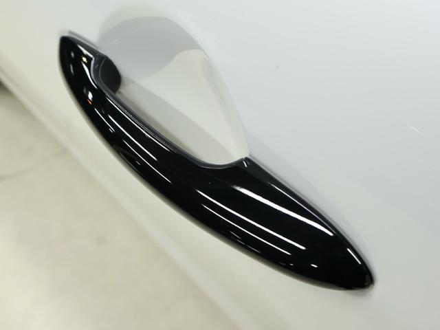 ＭＩＮＩ 　クーパーＣ　５ドア　ＤＣＴ　認定中古車／ナビ／ＦＡＶＯＲＥＤトリム／アップルカープレイ／アンドロイドオート／シートヒーター／ステアリングヒーター／ＡＣＣ／ＥＴＣ／１７ＡＷ／ＬＥＤヘッドライト（8枚目）