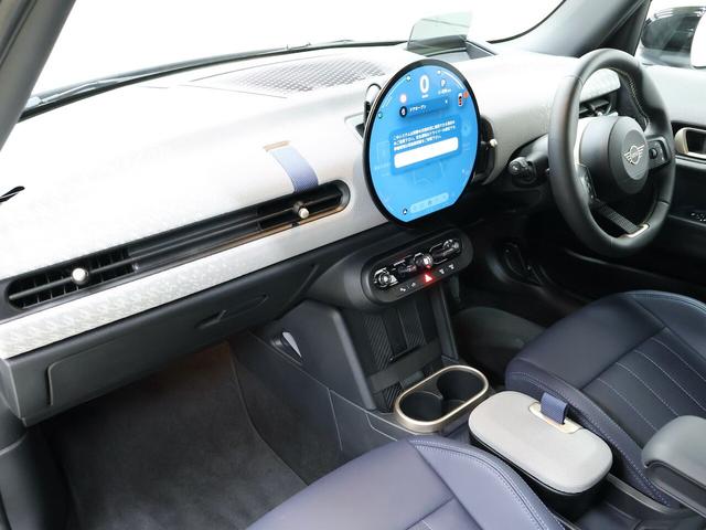 ＭＩＮＩ 　クーパーＣ　５ドア　ＤＣＴ　認定中古車／ナビ／ＦＡＶＯＲＥＤトリム／アップルカープレイ／アンドロイドオート／シートヒーター／ステアリングヒーター／ＡＣＣ／ＥＴＣ／１７ＡＷ／ＬＥＤヘッドライト（9枚目）