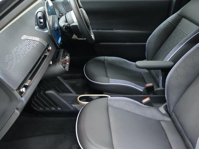 ＭＩＮＩ クーパーＥ　クラシック・トリム　クーパーＥ　３ドア　認定中古車／クラシックトリム／ナビ／アップルカープレイ／アンドロイドオート／１７ＡＷ／ＡＣＣ／ＥＴＣ／シートヒーター／ステアリングヒーター／ＬＥＤヘッドライト／バックカメラ（9枚目）