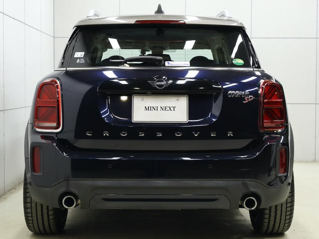 ＭＩＮＩ クーパーＳＤ　クロスオーバー　オール４　純正ナビ　ヘッドアップディスプレイ電動リアゲート　アクテイブクルーズ　前後障害物センサー　Ｒカメラ　シートヒーター　ＵＳＢ　スマートキー　純正１９インチホイール　Ｂｌｕｅｔｏｏｔｈ　ＬＥＤライト（18枚目）