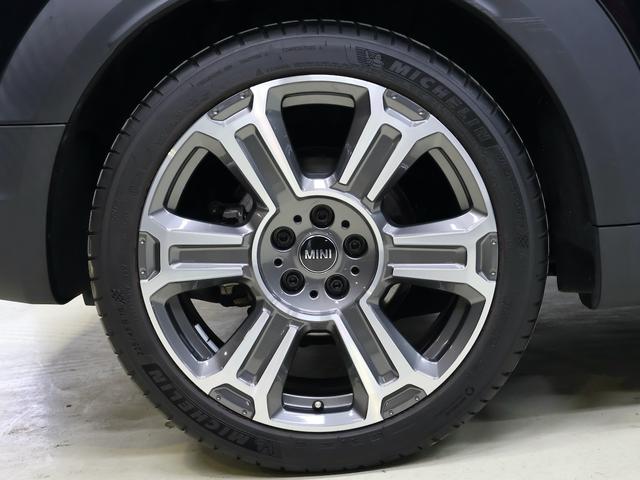 ＭＩＮＩ クーパーＳＤ　クロスオーバー　オール４　純正ナビ　ヘッドアップディスプレイ電動リアゲート　アクテイブクルーズ　前後障害物センサー　Ｒカメラ　シートヒーター　ＵＳＢ　スマートキー　純正１９インチホイール　Ｂｌｕｅｔｏｏｔｈ　ＬＥＤライト（48枚目）