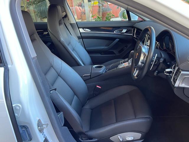 パナメーラ 　４　ＰＤＫ　４ＷＤ　スペアキー　禁煙　アルミ付スタッドレスタイヤ別有　前後ドライブレコーダー　シートヒーター　オートライト　オートリヤゲート　オートエアコン　クルコン　ヘッドライトウオッシャー（12枚目）