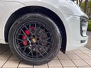 ブラックホイール&レッドキャリパー