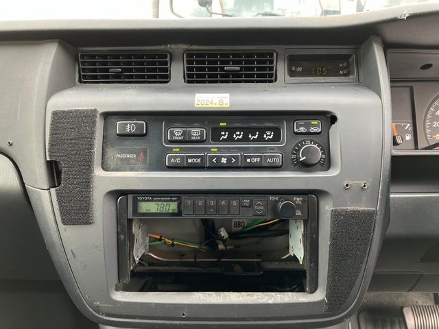 クラウン スーパーデラックス　アルミホイール　ＡＴ　衝突安全ボディ　ＡＢＳ　ＥＳＣ（4枚目）