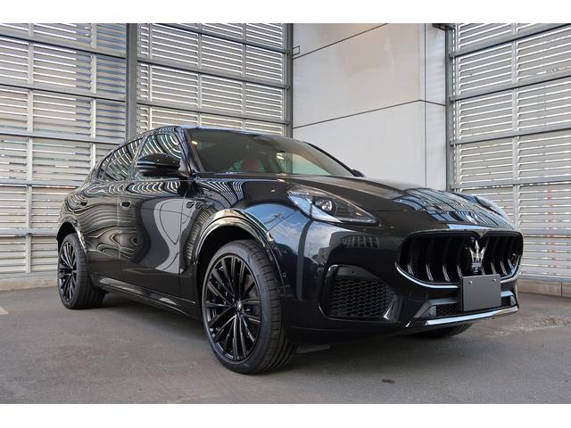 グレカーレ Ｎｅｒｏ　Ｉｎｆｉｎｉｔｏ　国内限定２０台　パワーシート　革シート　　スマートキー　パノラマガラスサンルーフ　地デジＴＶ　電動格納ミラー　ＡＣＣ　ＬＫＡ（7枚目）