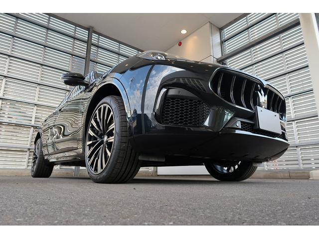 グレカーレ Ｎｅｒｏ　Ｉｎｆｉｎｉｔｏ　国内限定２０台　パワーシート　革シート　　スマートキー　パノラマガラスサンルーフ　地デジＴＶ　電動格納ミラー　ＡＣＣ　ＬＫＡ（11枚目）