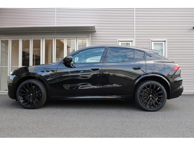 グレカーレ Ｎｅｒｏ　Ｉｎｆｉｎｉｔｏ　国内限定２０台　パワーシート　革シート　　スマートキー　パノラマガラスサンルーフ　地デジＴＶ　電動格納ミラー　ＡＣＣ　ＬＫＡ（17枚目）