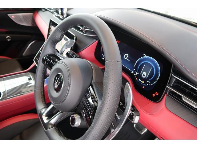 グレカーレ Ｎｅｒｏ　Ｉｎｆｉｎｉｔｏ　国内限定２０台　パワーシート　革シート　　スマートキー　パノラマガラスサンルーフ　地デジＴＶ　電動格納ミラー　ＡＣＣ　ＬＫＡ（30枚目）