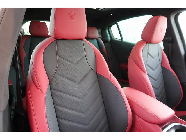 グレカーレ Ｎｅｒｏ　Ｉｎｆｉｎｉｔｏ　国内限定２０台　パワーシート　革シート　　スマートキー　パノラマガラスサンルーフ　地デジＴＶ　電動格納ミラー　ＡＣＣ　ＬＫＡ（32枚目）