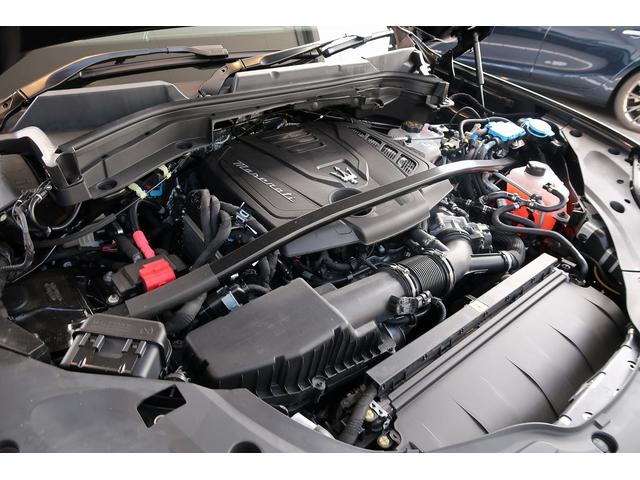 グレカーレ Ｎｅｒｏ　Ｉｎｆｉｎｉｔｏ　国内限定２０台　パワーシート　革シート　　スマートキー　パノラマガラスサンルーフ　地デジＴＶ　電動格納ミラー　ＡＣＣ　ＬＫＡ（71枚目）