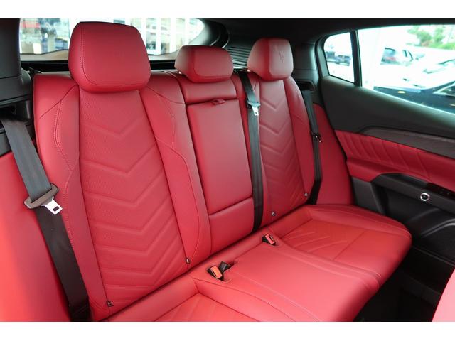 グレカーレ Ｍｏｄｅｎａ　パノラマサンルーフ　エアサスペンション　セキュリティーアラーム　衝突軽減ブレーキ（35枚目）