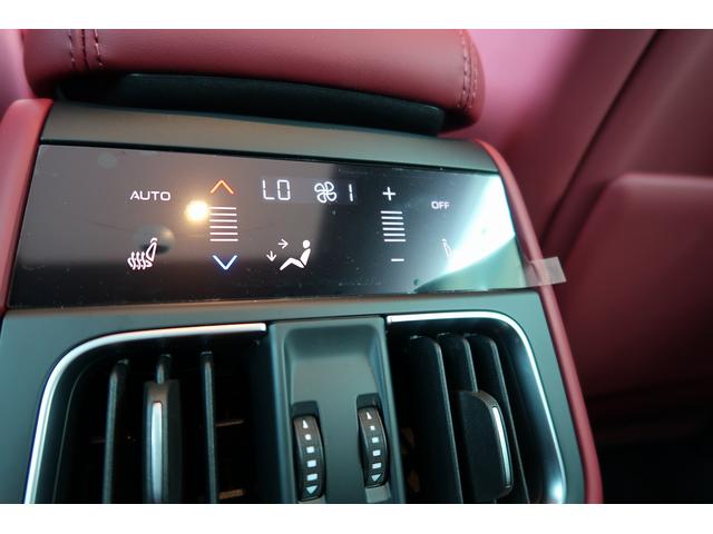 グレカーレ Ｍｏｄｅｎａ　パノラマサンルーフ　エアサスペンション　セキュリティーアラーム　衝突軽減ブレーキ（46枚目）