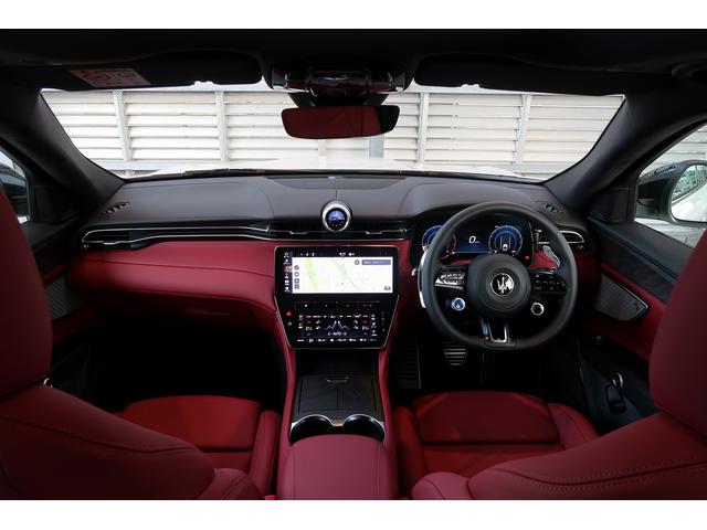 グレカーレ Ｍｏｄｅｎａ　パノラマサンルーフ　エアサスペンション　セキュリティーアラーム　衝突軽減ブレーキ（48枚目）