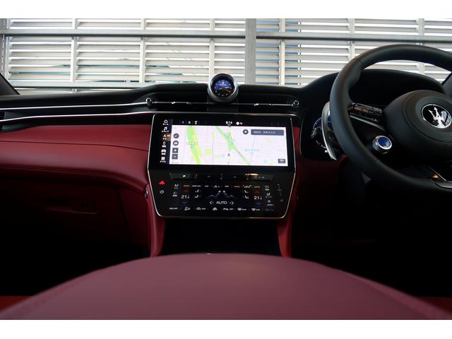 グレカーレ Ｍｏｄｅｎａ　パノラマサンルーフ　エアサスペンション　セキュリティーアラーム　衝突軽減ブレーキ（49枚目）