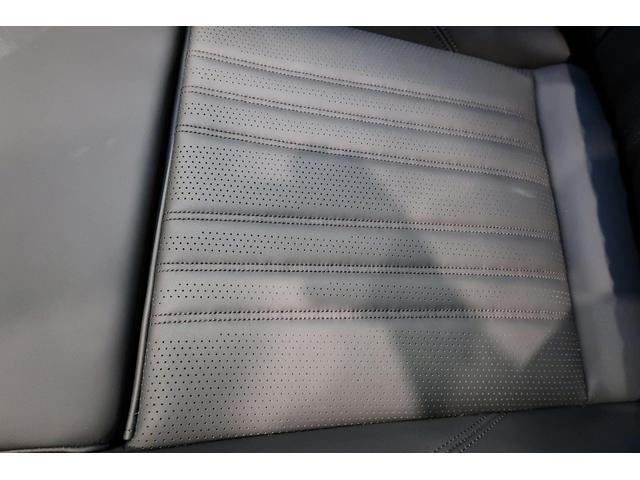 グレカーレ モデナ パノラマサンルーフ セキュリティーアラーム 衝突軽減ブレーキ ブレーキキャリパーブラック テックアシストパッケージ 20インチエテレ鍛造(グロスブラック) スタッガードホイール(40枚目)