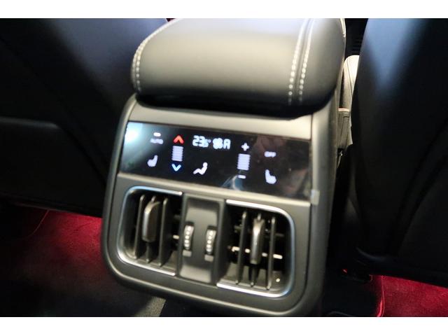 グレカーレ モデナ パノラマサンルーフ セキュリティーアラーム 衝突軽減ブレーキ ブレーキキャリパーブラック テックアシストパッケージ 20インチエテレ鍛造(グロスブラック) スタッガードホイール(44枚目)