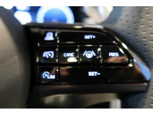 グレカーレ モデナ パノラマサンルーフ セキュリティーアラーム 衝突軽減ブレーキ ブレーキキャリパーブラック テックアシストパッケージ 20インチエテレ鍛造(グロスブラック) スタッガードホイール(57枚目)