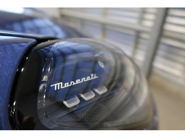 グレカーレ モデナ パノラマサンルーフ セキュリティーアラーム 衝突軽減ブレーキ ブレーキキャリパーブラック テックアシストパッケージ 20インチエテレ鍛造(グロスブラック) スタッガードホイール(61枚目)