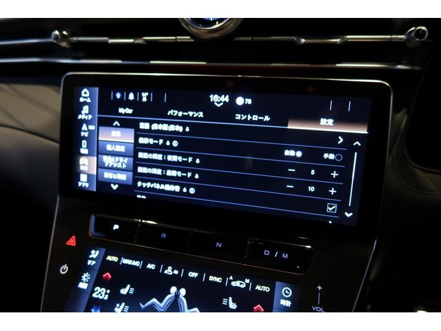 グレカーレ モデナ パノラマサンルーフ セキュリティーアラーム 衝突軽減ブレーキ ブレーキキャリパーブラック テックアシストパッケージ 20インチエテレ鍛造(グロスブラック) スタッガードホイール(62枚目)