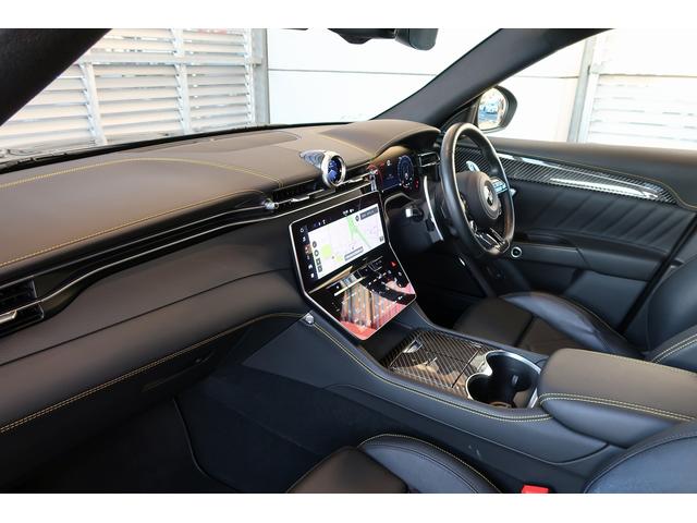 グレカーレ モデナ　パノラマサンルーフ　エアサスペンション　セキュリティーアラーム　イエローキャリパー　スポーツプレミアムレザーシート　パノラマサンルーフ　インテリアカーボンマクロトゥイル（38枚目）