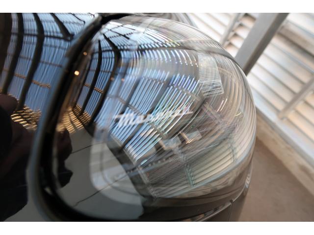 グレカーレ モデナ　パノラマサンルーフ　エアサスペンション　セキュリティーアラーム　イエローキャリパー　スポーツプレミアムレザーシート　パノラマサンルーフ　インテリアカーボンマクロトゥイル（70枚目）