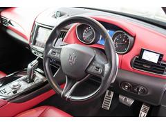 ŷ����ס������ܥ�ե����С����������ں�Ȥ��ä������Ǻ��դ����˻��ѡ�Ʊ���ˡ��Ǻ���ͭ�Υѥ�����俧̣���ɵᤷ�ʤ��顢���Τ�Ĵ�¤򴶤��Ƥ���������ǥ�������ܻؤ��Ƥ��ޤ� 2