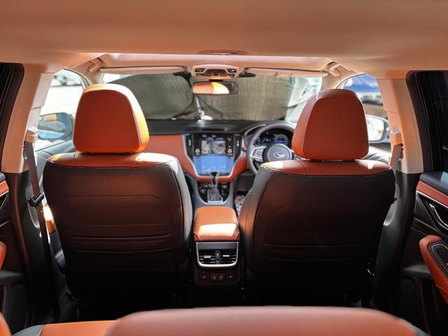 レガシィアウトバック リミテッドEX 4WD 1オーナー ブラウン&ブラックコンビレザー サンルーフ ブルメスターサラウンドシステム DVD視聴 禁煙車 タイヤ新品 TV/ナビキャンセラー(19枚目)